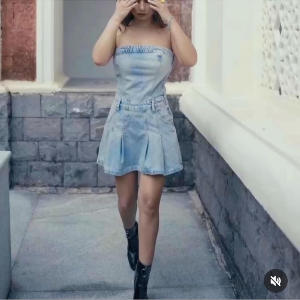 Zara PLEATED TRF STRAPLESS DENIM MINI DRESS Size Small NWT - Picture 11 of 11